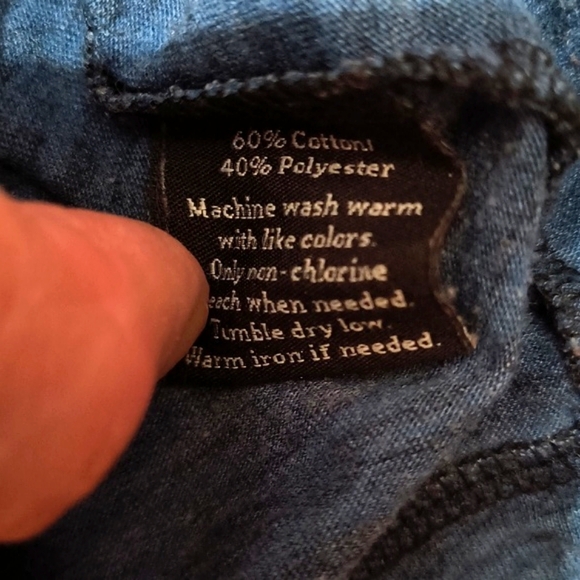 Rock & Roll Republic Blue V Neck T-shirt Men's Medium - Picture 4 of 4